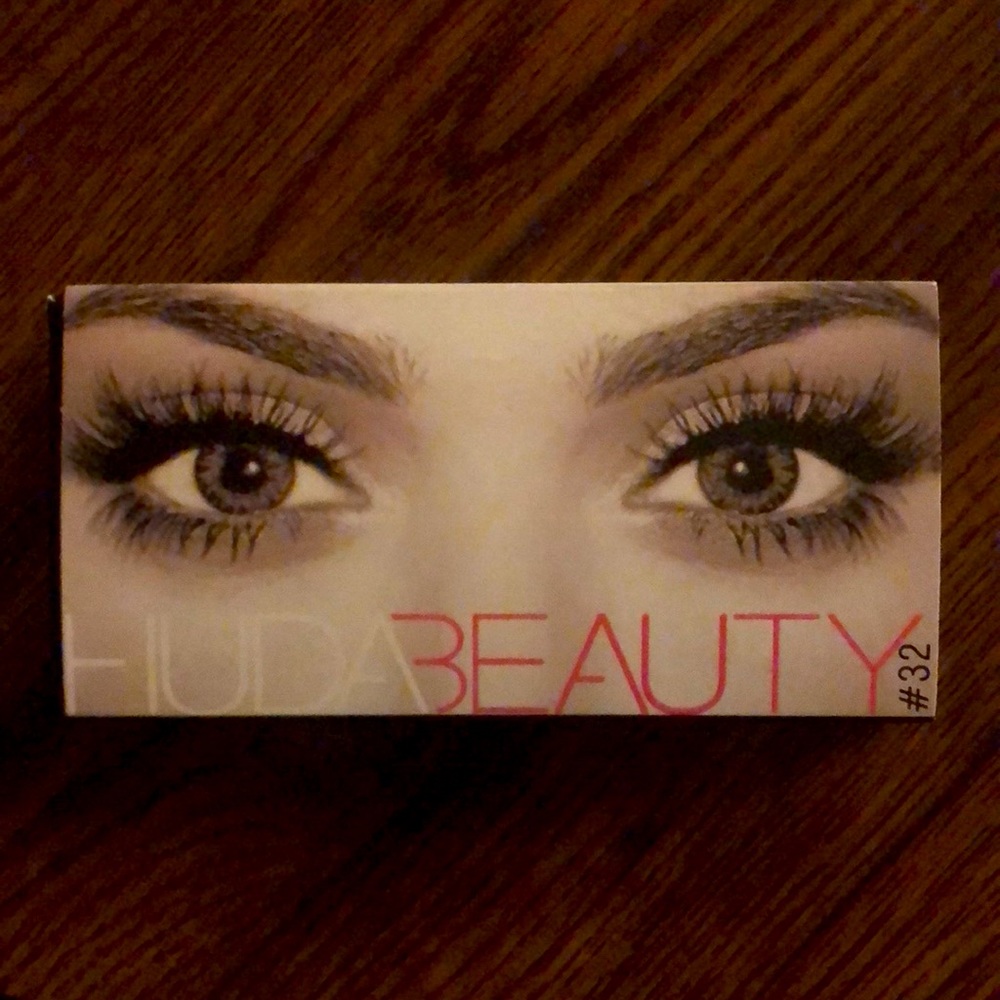 Hudabeauty lashes #32